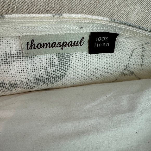 Two Thomas Paul 100% linen pillows, 22x22 inches with down inserts included. - Picture 2 of 9